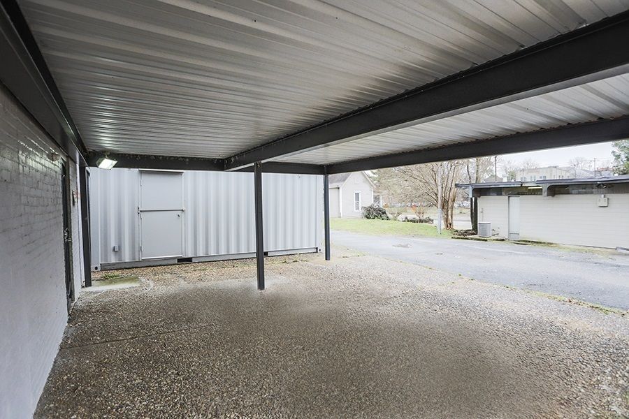 Multi-use Downtown Little Rock Office/Gallery/Residence: 909 North St, Little Rock, AR 72201